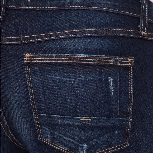 Flying Monkey Platinum Skinny Stretch Jeans! 💙 - Picture 5 of 11